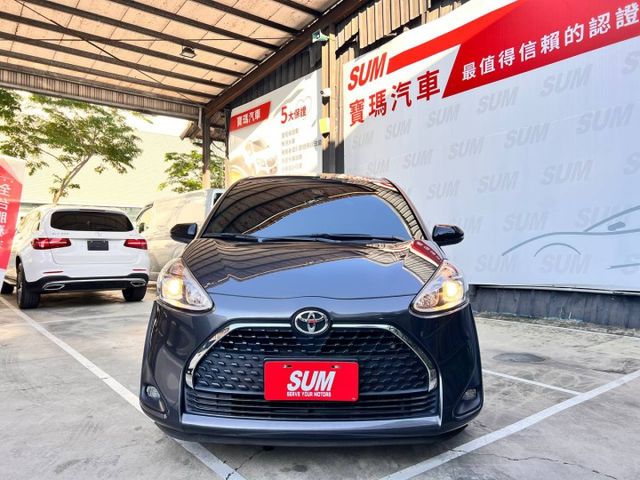 五人座豪華版  安卓機 電滑門 後座放倒即可形成平整載物平台，工具箱、設備、樣品輕鬆裝載。  第3張相片