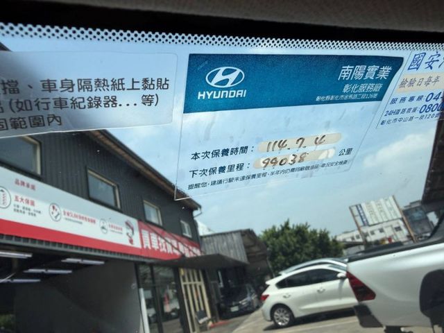 GLA 年輕有型的小休旅 靈活車身超適合都會穿梭 不是每個人都需要一堆複雜科技， 簡單、好開、省油、好停車才是剛好的生活  第14張相片