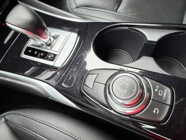 Q30 風尚版最吸引人的：✔ Mercedes-Benz 技術平台 ✔ 1.6 Turbo 渦輪引擎，兼顧動力與油耗  第17張相片