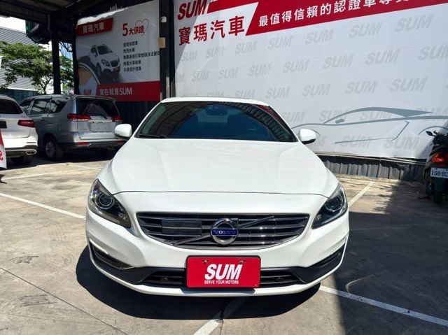 T4旗艦版 懂開車的人，都知道 Volvo 的安全感真的回不去  用國產車的價格，就能入主歐系豪華安全房車！  第3張相片