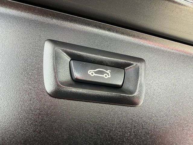當你看到一台 BMW 5-Series Touring 從街角滑過，那種低調卻充滿氣場的姿態，懂車的人都會多看兩眼。  第5張相片
