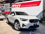 T2的「安全感」與「好上手」，視野好、坐姿高，女生開也非常有自信 而且 VOLVO 招牌安全性真的不是說說而已  第1張縮圖