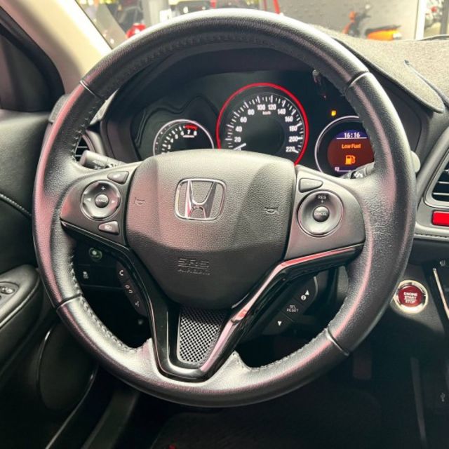 Honda HR-V 為什麼一直賣得這麼好？✔ 好開好停車 ✔ 空間比想像中更大 ✔ 妥善率高、養車沒壓力  第9張相片