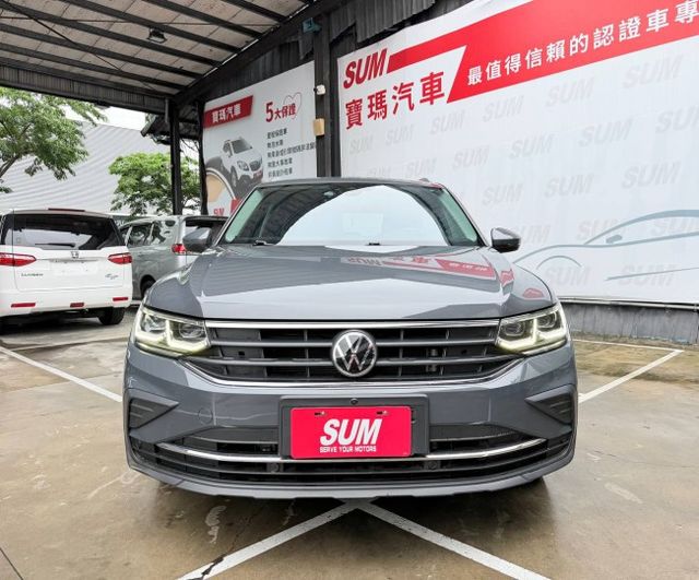 280 TSI Elegance 它能同時給你「家庭休旅的實用」與「歐系車的駕馭感」。你會發現，開久了真的很難換車。  第3張相片
