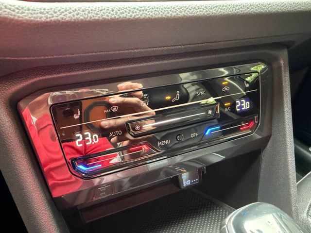 280 TSI Elegance 它能同時給你「家庭休旅的實用」與「歐系車的駕馭感」。你會發現，開久了真的很難換車。  第13張相片