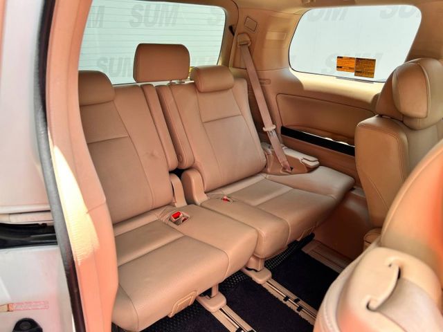 旗艦七人座 Alphard 一直是商務接待與家庭用車的經典代表。一部真正懂得享受移動過程的豪華 MPV。  第9張相片