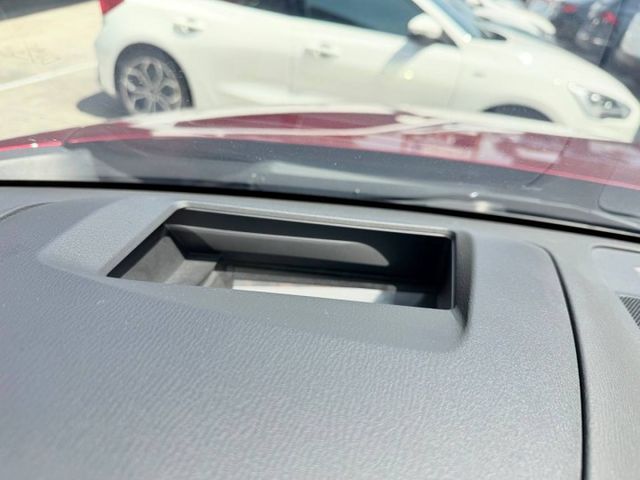 旗艦進化型 AWD 智慧四輪驅動系統 全車系並標配 MRCC 全速域 ACC、360°環景影像及 HUD 抬頭顯示器。  第20張相片