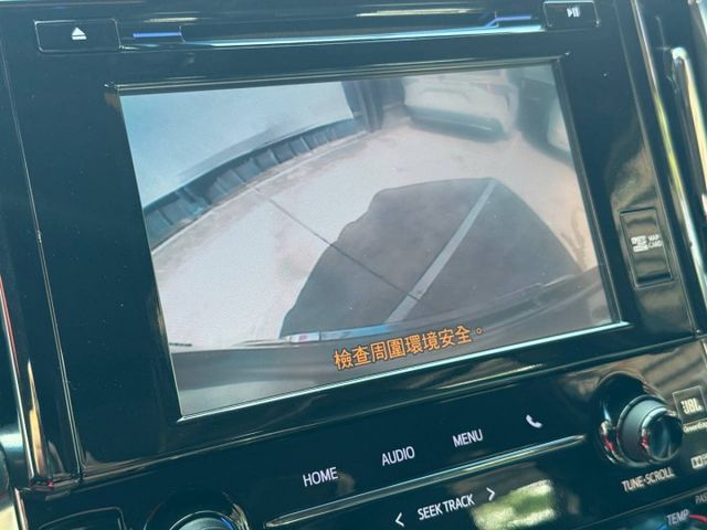 Executive Lounge頂級尊榮座艙 電動航空座椅、JBL頂級音響、後座獨立影音娛樂系統與三區恆溫空調  第15張相片