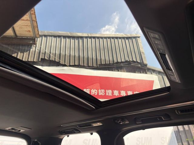 Executive Lounge頂級尊榮座艙 電動航空座椅、JBL頂級音響、後座獨立影音娛樂系統與三區恆溫空調  第20張相片