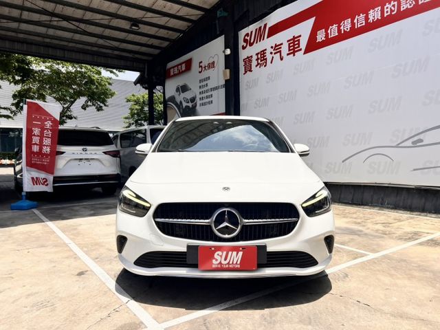 總代理  里程僅4.3萬公里 車況綿密 精品級養護 比新車更划算，卻依然保有歐系精品的質感與科技  第3張相片