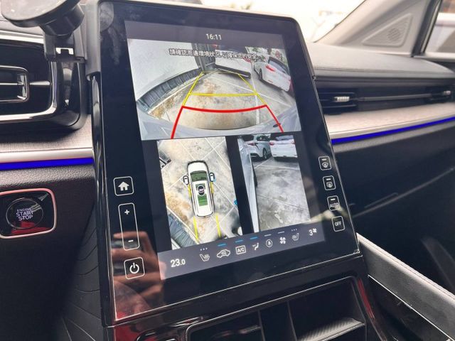 七人座  ACC主動跟車系統  車道維持輔助系統  360環景影像 電動尾門 全景天窗  第15張相片
