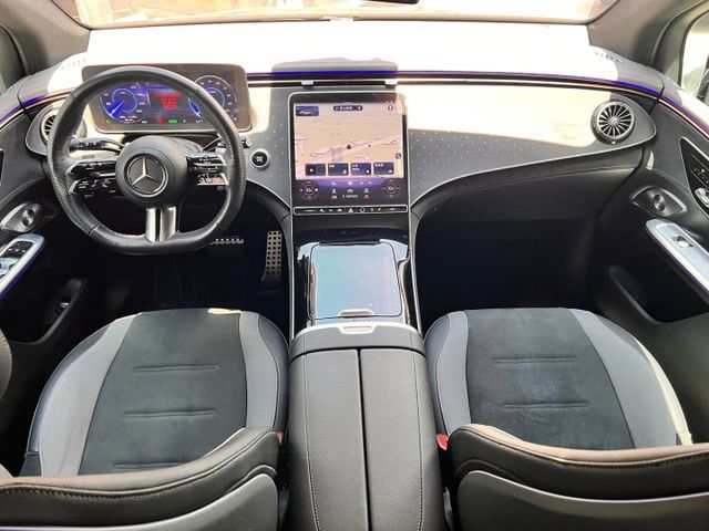 若尋找一台兼具豪華、科技、舒適與環保的頂級 SUV， EQE SUV 350 4MATIC，會讓你明白什麼叫「移動的豪宅  第6張相片