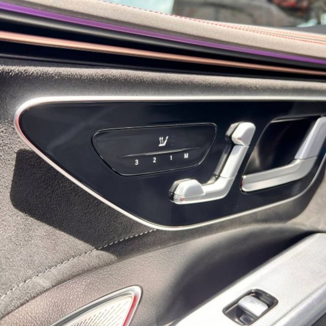 若尋找一台兼具豪華、科技、舒適與環保的頂級 SUV， EQE SUV 350 4MATIC，會讓你明白什麼叫「移動的豪宅  第9張相片