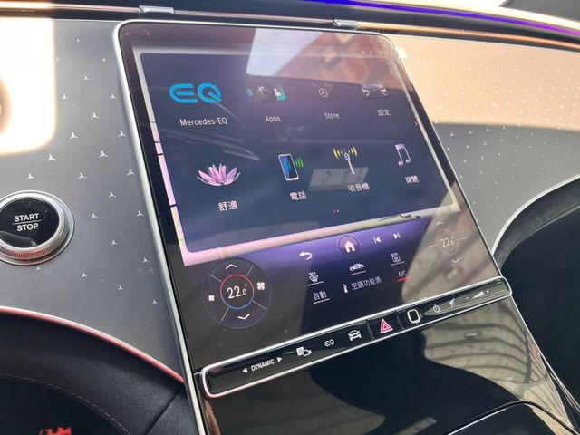 若尋找一台兼具豪華、科技、舒適與環保的頂級 SUV， EQE SUV 350 4MATIC，會讓你明白什麼叫「移動的豪宅  第16張相片