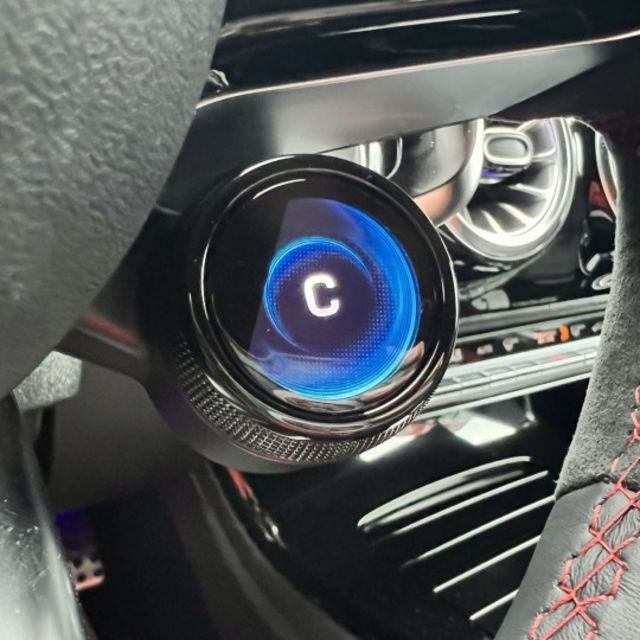 AMG A35 4MATIC 摘星版 近乎新車的性能美學 【純正 AMG 性能底蘊】 為懂車、講究質感的你而存在  第11張相片