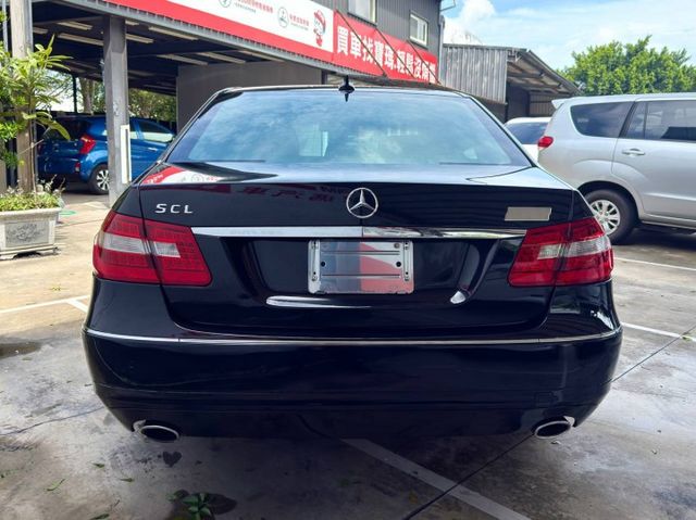 E300 Elegance 曾經的豪華旗艦，現在不用新車價一折！即使經過十多年，依舊讓人感受到德國工藝的魅力  第4張相片