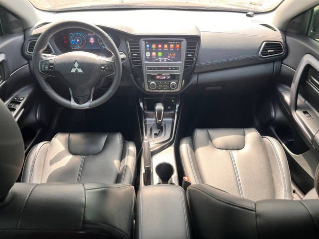Lancer 1.8 魅力型 Apple CarPlay 倒車顯影、定速巡航  Keyless免鑰匙 省心耐用 保養輕鬆  第5張相片