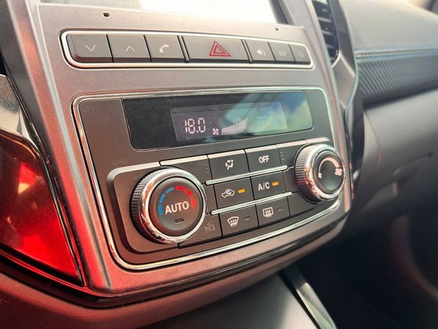 Lancer 1.8 魅力型 Apple CarPlay 倒車顯影、定速巡航  Keyless免鑰匙 省心耐用 保養輕鬆  第14張相片