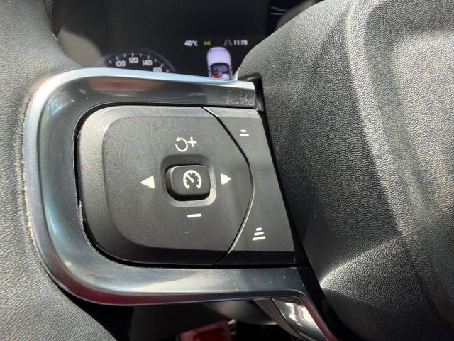 T3 Momentum 更把安全、質感、靈活操控一次到位 都會小休旅不是只能「好停車」而已  第12張相片