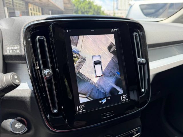 T3 Momentum 更把安全、質感、靈活操控一次到位 都會小休旅不是只能「好停車」而已  第15張相片