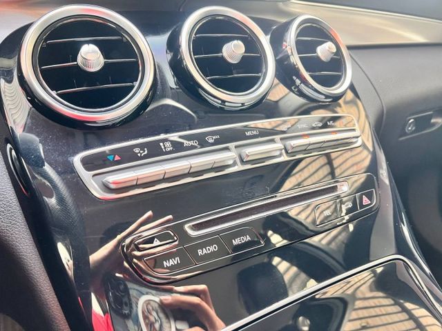 Avantgarde 不到國產新車的價格，就能入主 Mercedes-Benz 經典豪華房車  第18張相片