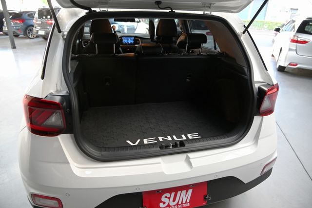 VENUE  第8張相片