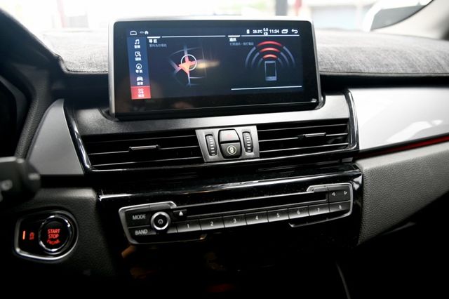 5AS+電動椅 配備超滿里程超級低 才跑5萬 加裝多功能影音 無線CarPlay #全額貸 #原鈑件  第17張相片
