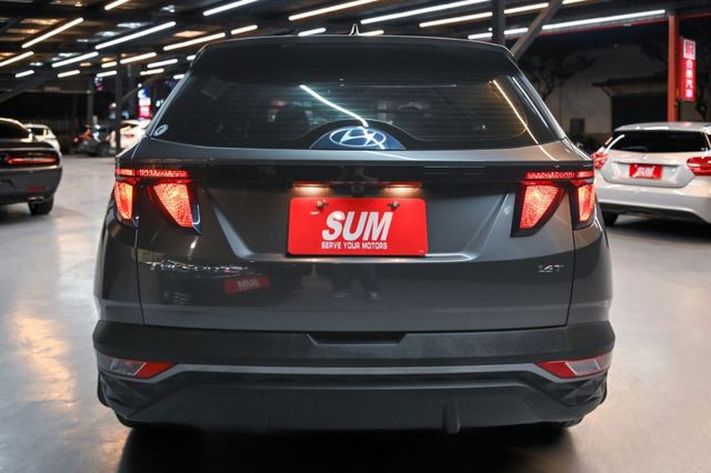 韓系熱賣SUV~新古車僅跑一萬原廠保固中~LV2全速域跟車+車道置中+數位儀表+手機投影+倒車顯影~買新車不如買這台!  第5張相片
