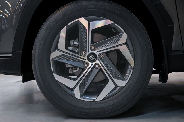韓系熱賣SUV~新古車僅跑一萬原廠保固中~LV2全速域跟車+車道置中+數位儀表+手機投影+倒車顯影~買新車不如買這台!  第8張相片