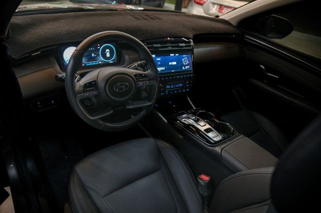韓系熱賣SUV~新古車僅跑一萬原廠保固中~LV2全速域跟車+車道置中+數位儀表+手機投影+倒車顯影~買新車不如買這台!  第10張相片