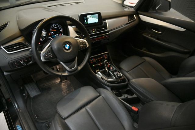 與新車百萬價差輕鬆入主BMW～小改款~升級SPORTline套件+17鋁圈＋雙前電動椅＋倒車顯影＋電尾門～滿滿配備快搶購  第10張相片