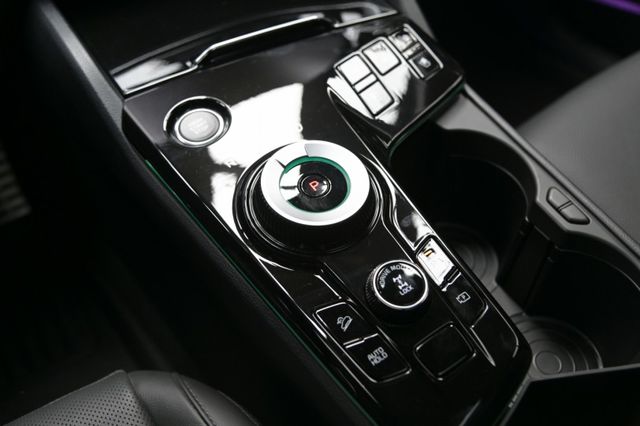 旗艦X-LINE AWD~僅跑1萬新車保固至2028~選配全景天窗+主動跟車+環景+12.3吋曲面儀表+手機投影~快搶!  第11張相片