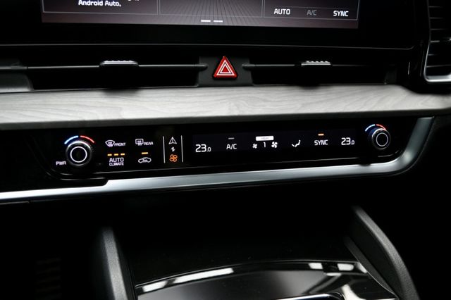 旗艦X-LINE AWD~僅跑1萬新車保固至2028~選配全景天窗+主動跟車+環景+12.3吋曲面儀表+手機投影~快搶!  第12張相片