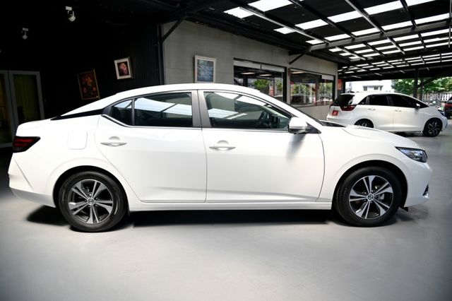 省差價就這台了~全新未使用 僅走15公里新車保固中~ACC自動跟車+360環景+CARPLAY+I-KEY+主動煞停~  第4張相片