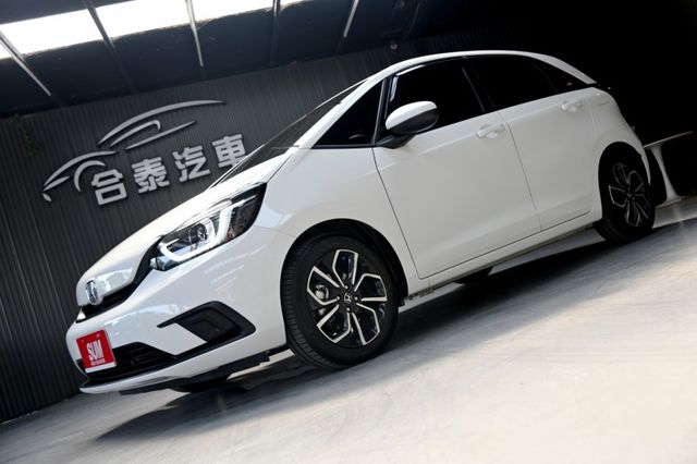 搶手熱門小柴犬~原廠紀錄僅跑4萬~LV2跟車+車道維持+倒車顯影+手機投影+I-KEY免鑰+盲點偵測+8安~省油省稅首選  第2張相片