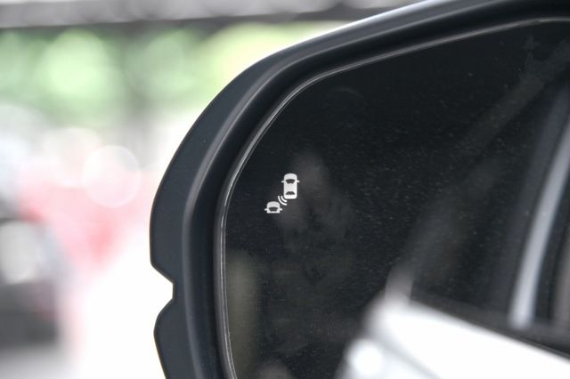 超新落地車最頂P版~只跑3千新車保固中~全景天窗+LV2跟車+360環景+專屬空力套件+車側踏板+無線手機投影~滿配快搶  第19張相片