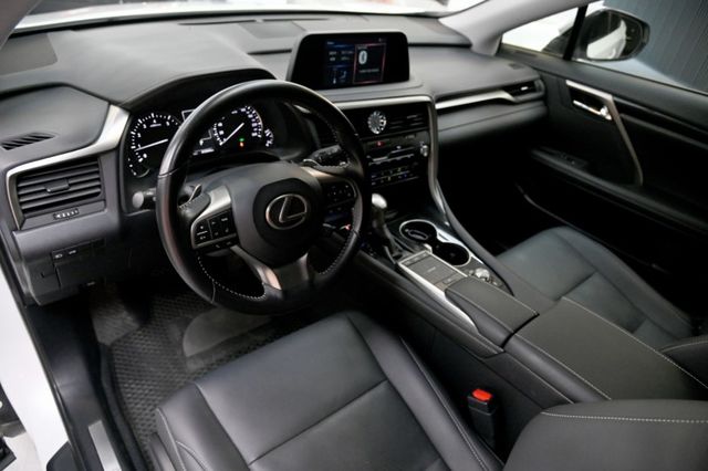 原裝進口極美車況~原廠紀錄新車保固中僅走4萬~主動跟車+車偏輔助+倒車顯影+手機投影+QI充電+電尾門~認證原鈑速洽預約  第10張相片