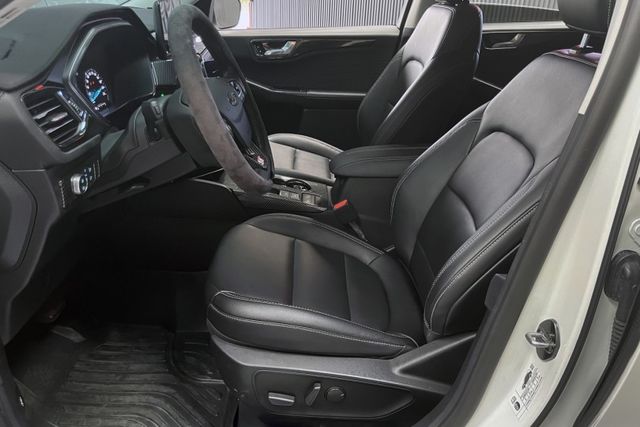 賣一台少一台同級主動安全最滿~原廠3+3保固中僅跑4萬~ACC跟車+360環景+車道維持輔助+電動座椅+加裝尾翼+前大包  第10張相片