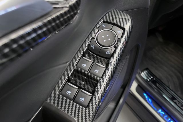 賣一台少一台同級主動安全最滿~原廠3+3保固中僅跑4萬~ACC跟車+360環景+車道維持輔助+電動座椅+加裝尾翼+前大包  第17張相片