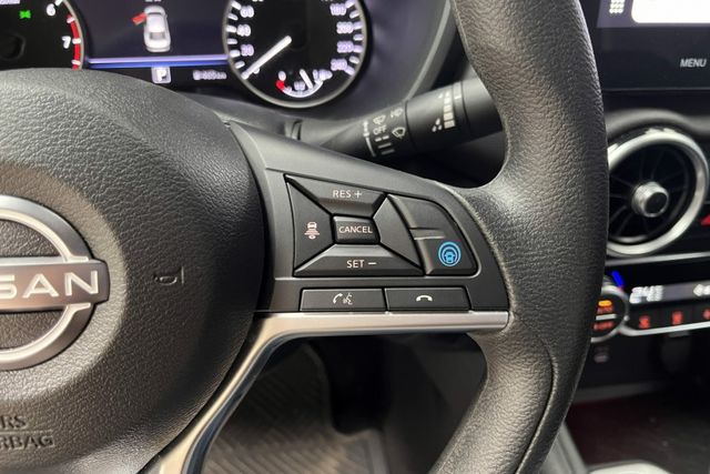 沒看錯就這麼新TWO-TONE雙色~就只跑9千公里原廠紀錄新車保固中~ACC跟車+360環景+車偏警示+CARPLAY~  第8張相片