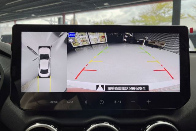 沒看錯就這麼新TWO-TONE雙色~就只跑9千公里原廠紀錄新車保固中~ACC跟車+360環景+車偏警示+CARPLAY~  第11張相片