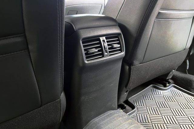 沒看錯就這麼新TWO-TONE雙色~就只跑9千公里原廠紀錄新車保固中~ACC跟車+360環景+車偏警示+CARPLAY~  第18張相片