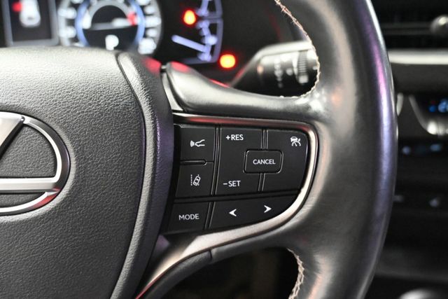 日系進口熱賣小休旅~定期保養第三方認證原鈑件~ACC主動跟車+車道偏移警示+盲點偵測+倒車顯影+循跡防滑+雙前加熱椅~  第9張相片