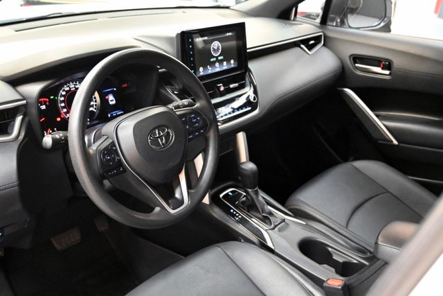 CC也可以很帥~定期保養認證原鈑件~升級鋁圈.降避震.升級前保+ACC自動跟車+車偏警示+倒車顯影+行車紀錄器+胎壓偵測  第18張相片