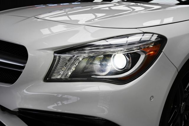 免50輕鬆入主豪華房車4MATIC~升級45前保+全景天窗+HK環繞音響+雙前電動椅附加熱+盲點偵測+定速巡航+胎壓偵測  第20張相片