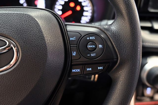 常年銷售冠軍休旅~原廠紀錄僅跑4萬公里~ACC自動跟車+車道維持輔助+車道偏移警示+倒車顯影+循跡防滑+胎壓偵測~快搶購  第9張相片