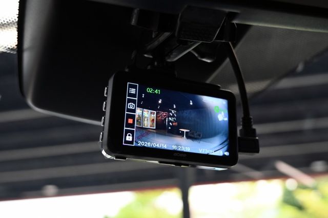 常年銷售冠軍休旅~原廠紀錄僅跑4萬公里~ACC自動跟車+車道維持輔助+車道偏移警示+倒車顯影+循跡防滑+胎壓偵測~快搶購  第14張相片