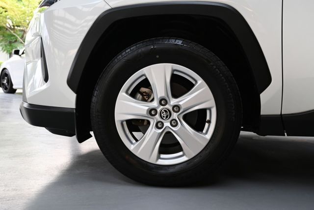 常年銷售冠軍休旅~原廠紀錄僅跑4萬公里~ACC自動跟車+車道維持輔助+車道偏移警示+倒車顯影+循跡防滑+胎壓偵測~快搶購  第19張相片