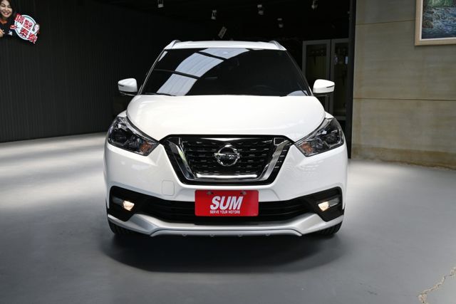 KICKS  第2張相片