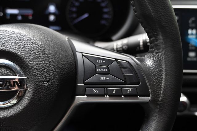 KICKS  第9張相片